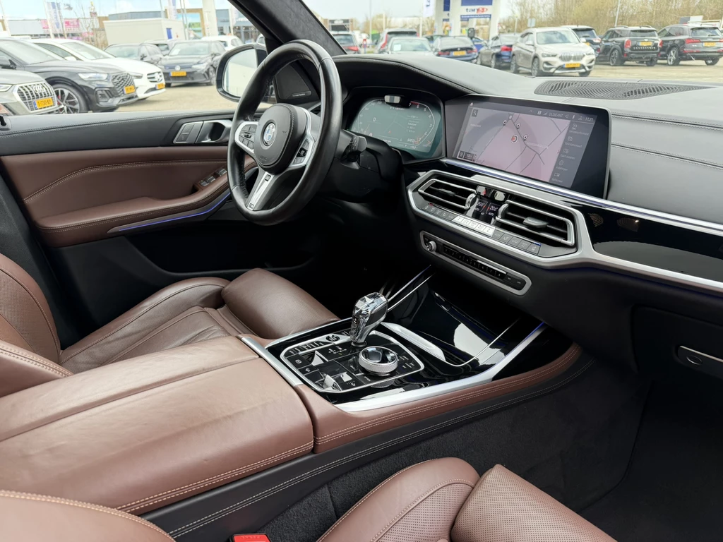 BMW X7 – foto 10