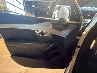 Volvo XC90 – thumbnail 32