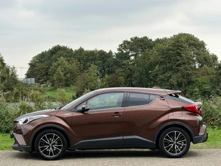 Toyota C-HR – thumbnail 2