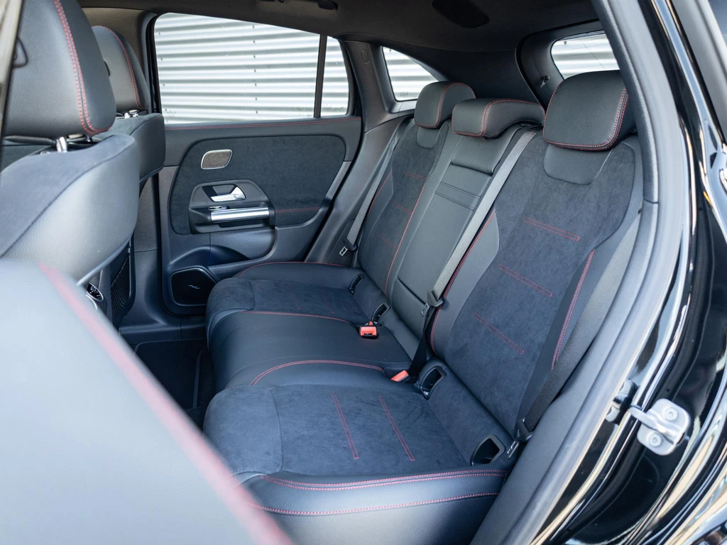 Mercedes-Benz EQA – foto 10