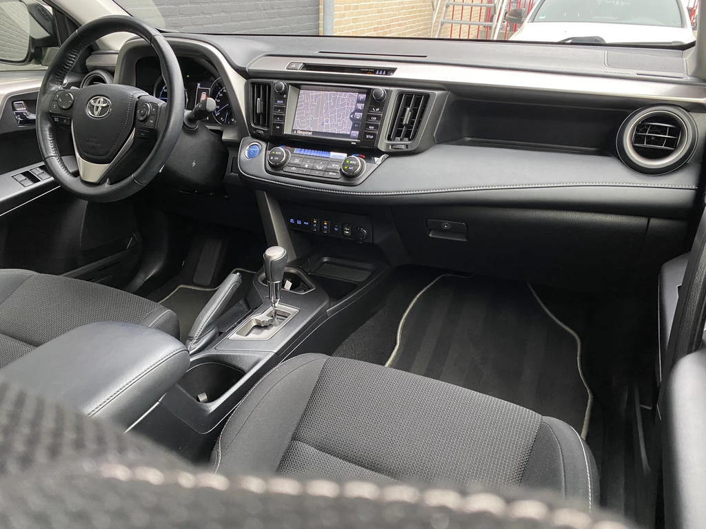 Toyota RAV4 – foto 16