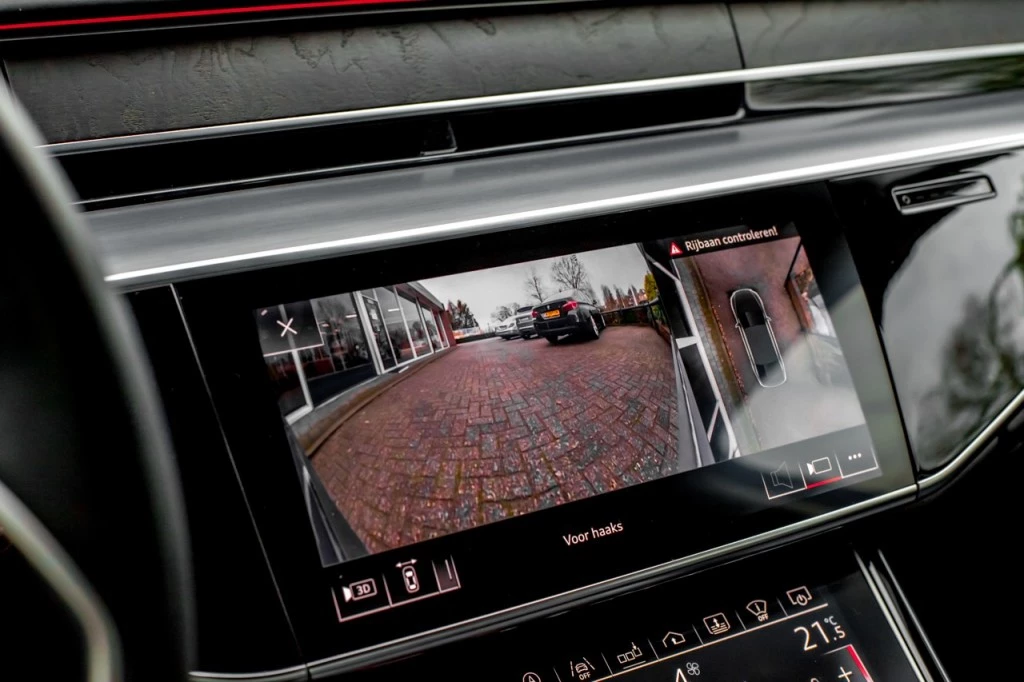 Audi A8 – foto 13