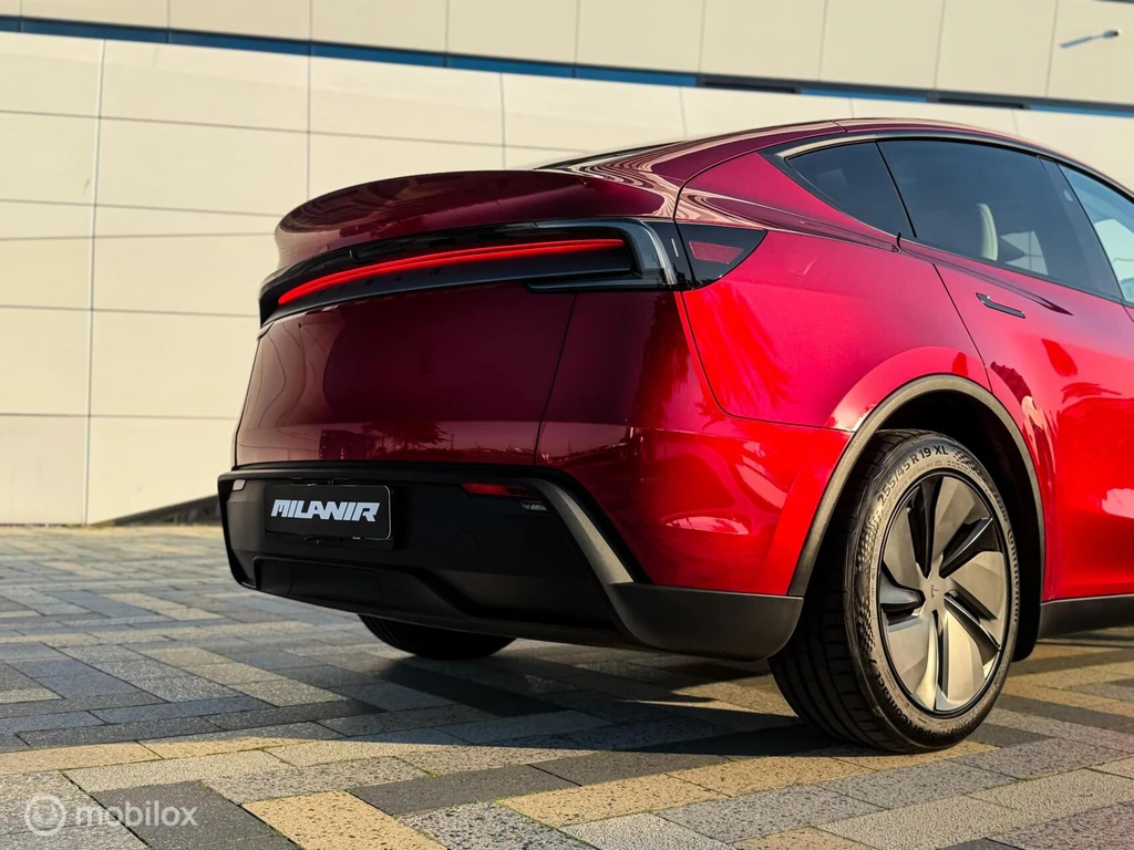 Tesla Model Y – foto 5