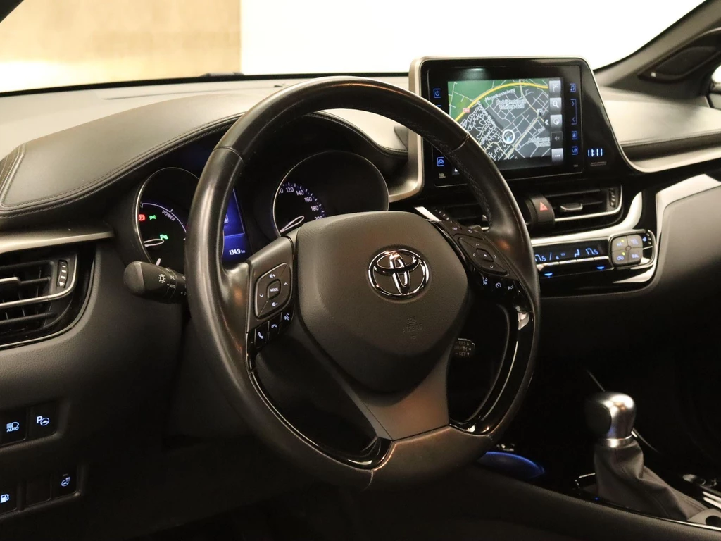 Toyota C-HR – foto 11