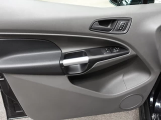Ford Transit Connect – thumbnail 16