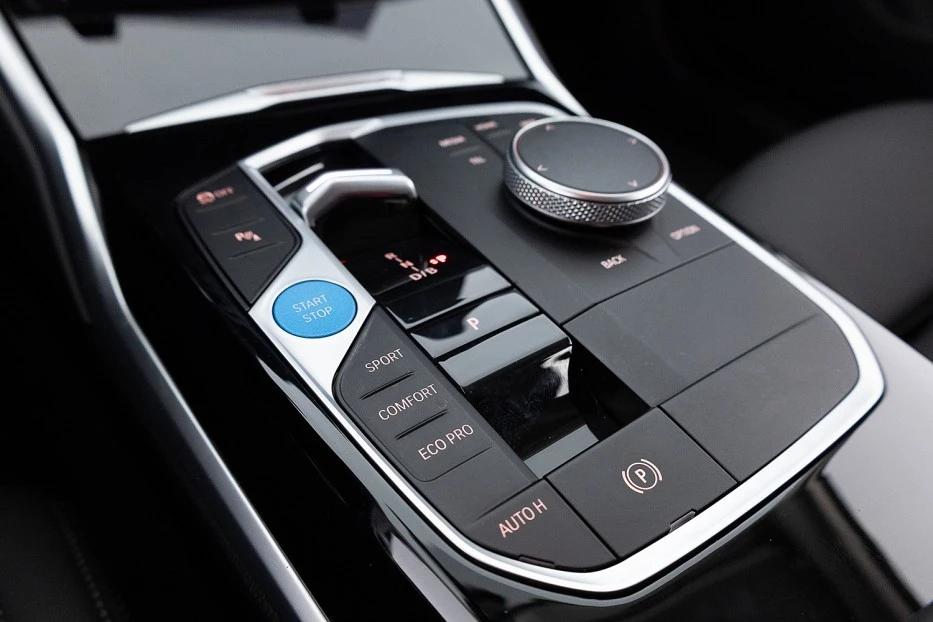 BMW i4 – foto 32