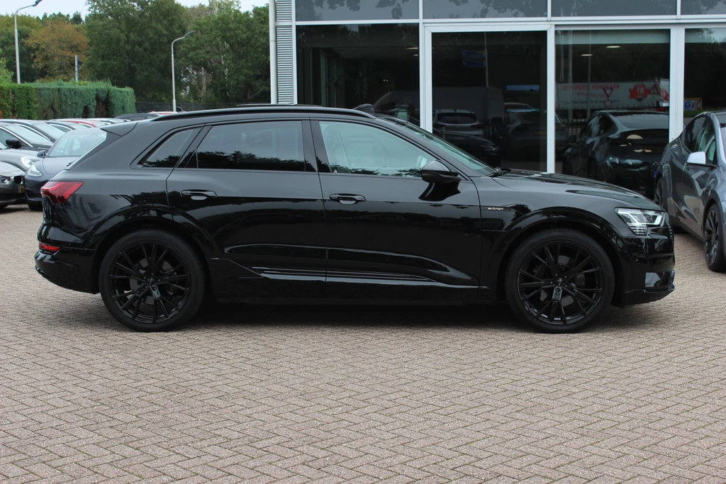 Audi e-tron – foto 5