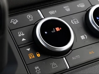 Land Rover Defender – thumbnail 16