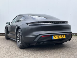 Porsche Taycan – thumbnail 6