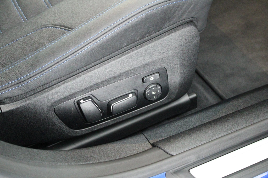 BMW i4 – foto 15