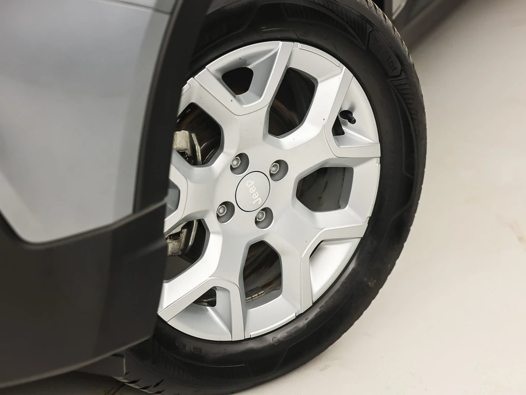 Jeep Avenger – foto 13