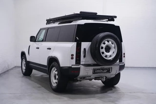 Land Rover Defender – thumbnail 3
