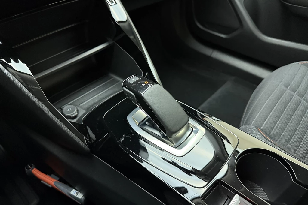 Peugeot e-2008 – foto 27
