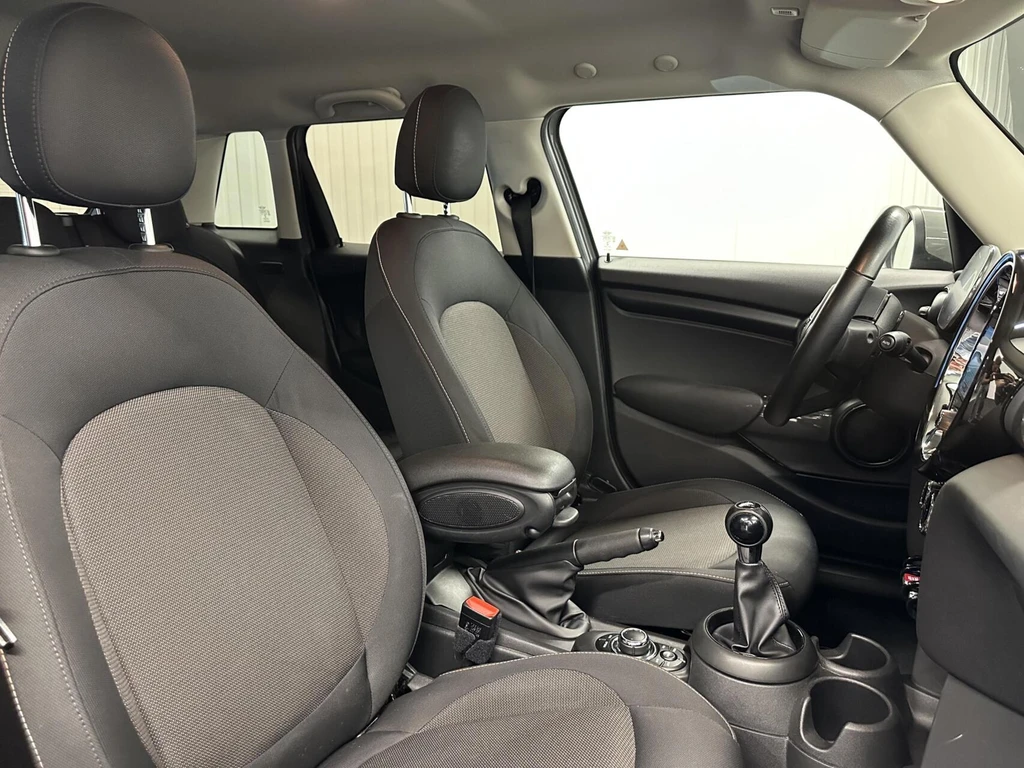 MINI 5-deurs – foto 13