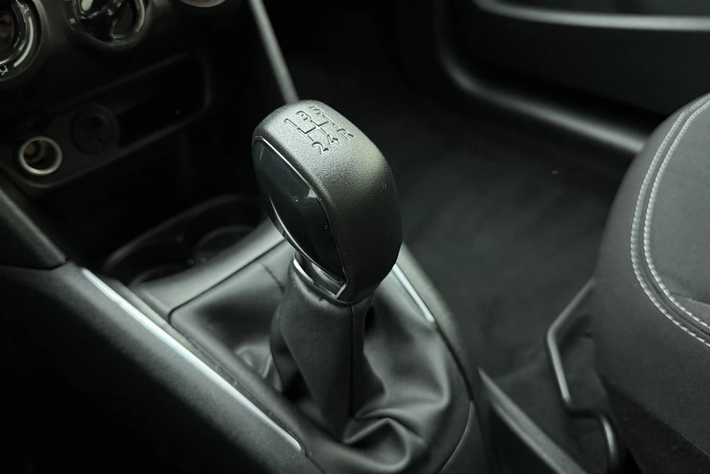 Peugeot 208 – foto 16