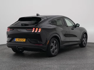 Ford Mustang Mach-E – thumbnail 11