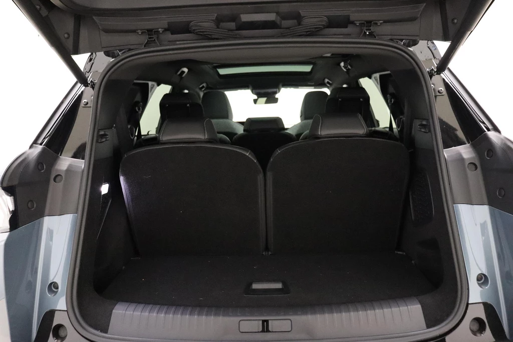 Peugeot e-5008 – foto 12