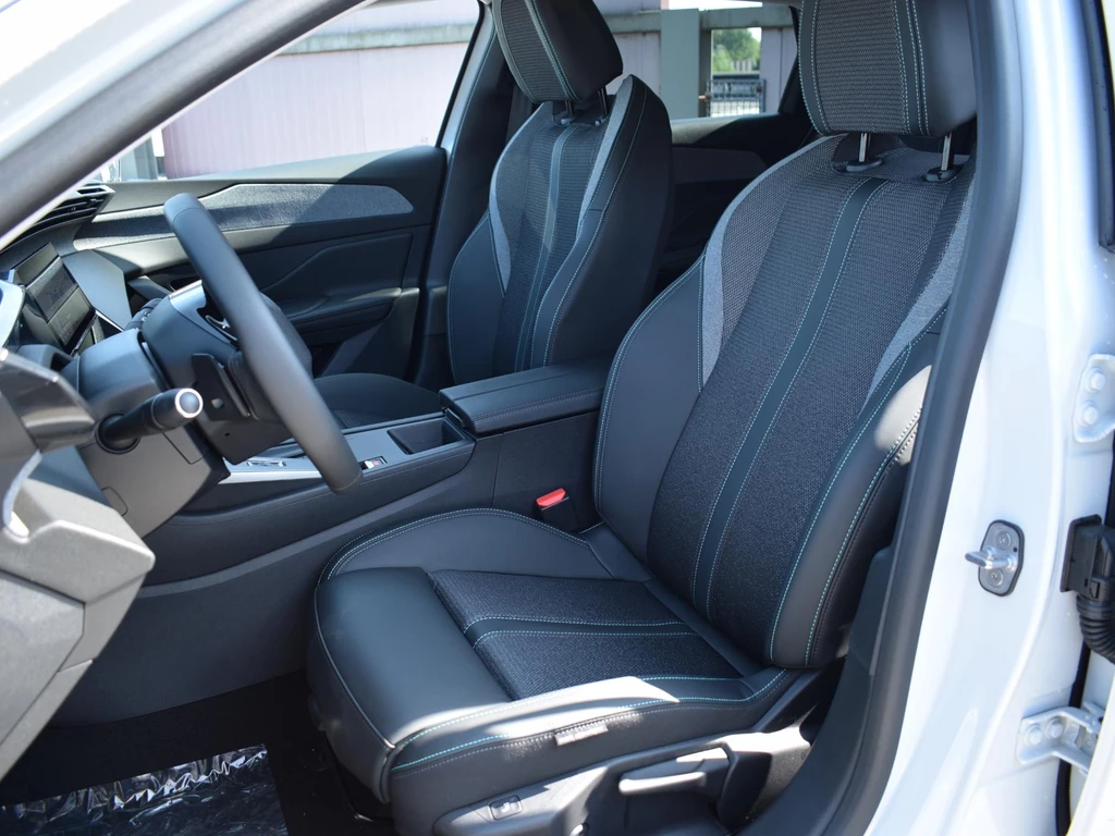 Peugeot 308 – foto 11