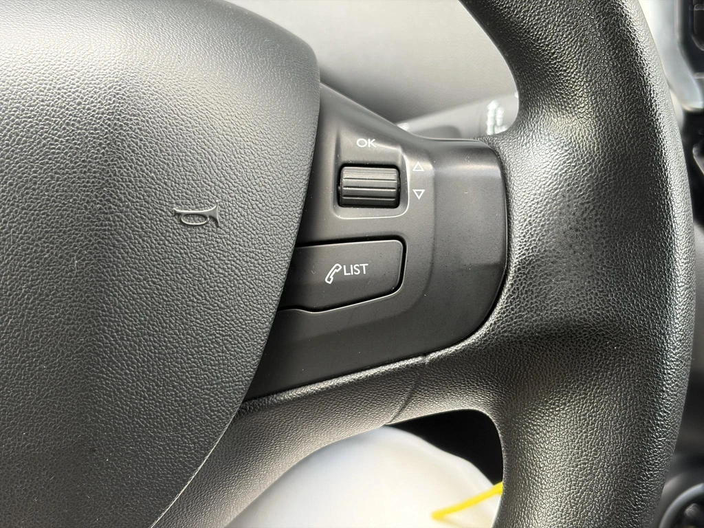 Peugeot 208 – foto 25