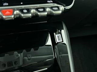 Peugeot 208 – thumbnail 22