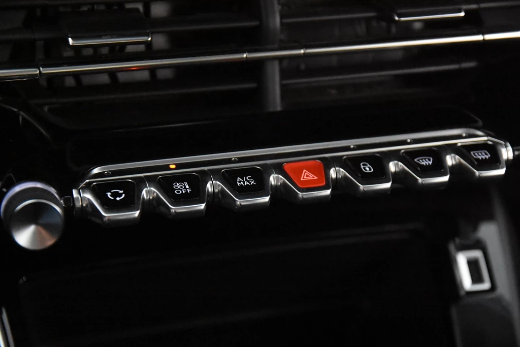 Peugeot 208 – foto 21