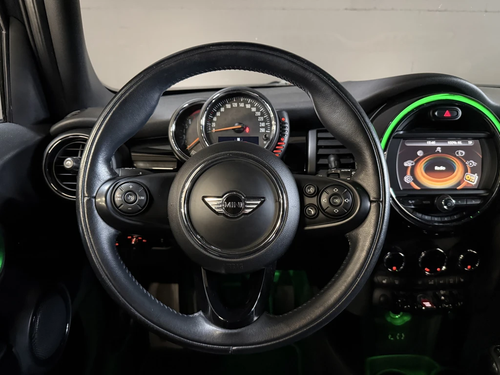 MINI 5-deurs – foto 12