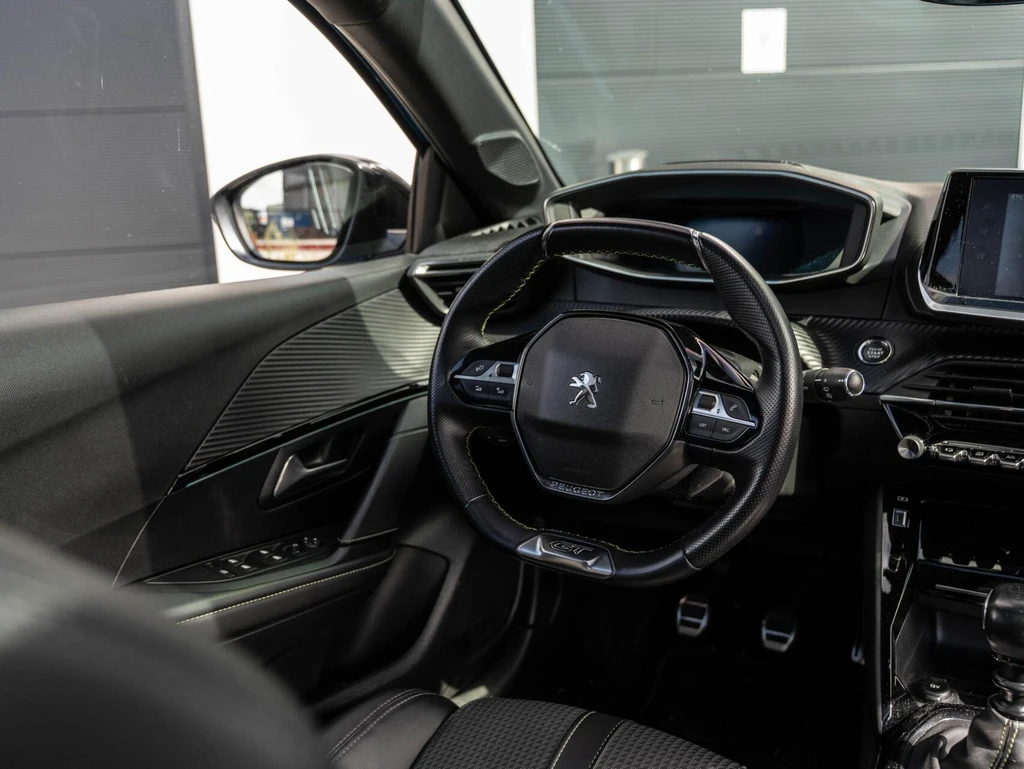 Peugeot 208 – foto 13