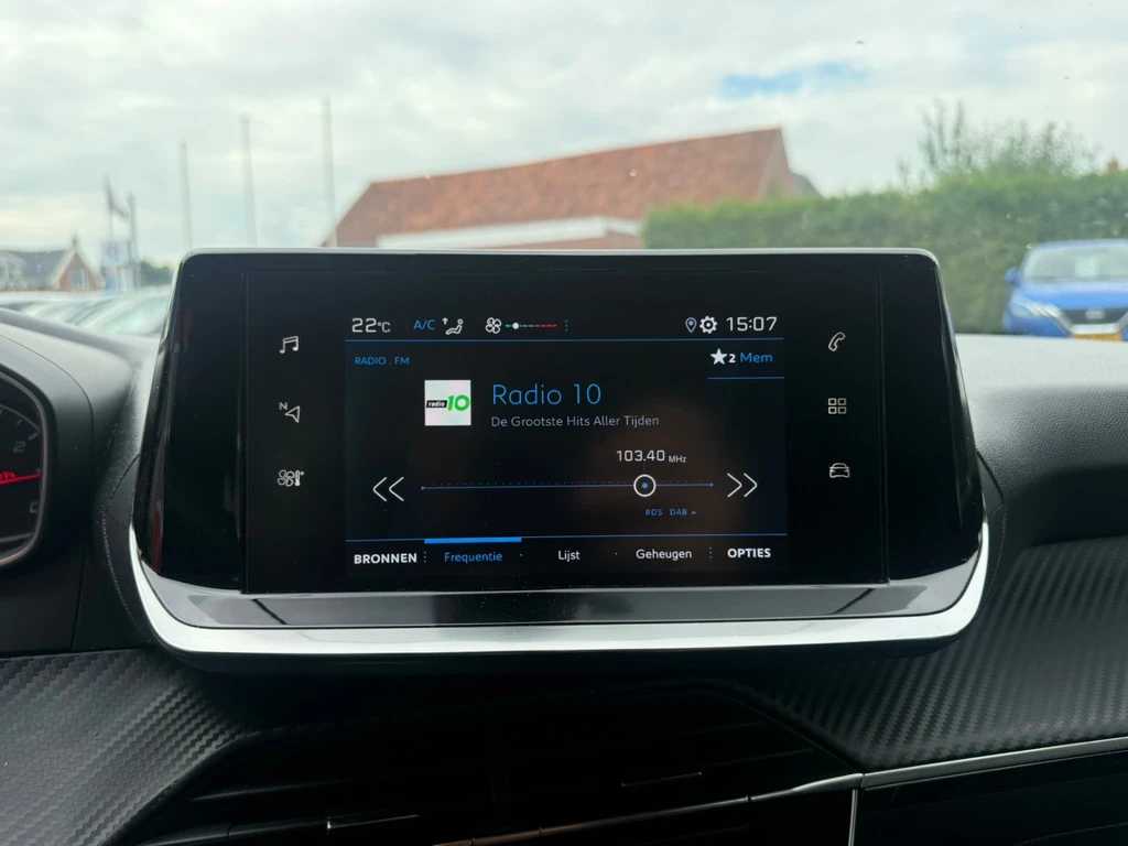 Peugeot 208 – foto 10