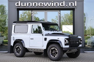 Land Rover Defender – thumbnail 6
