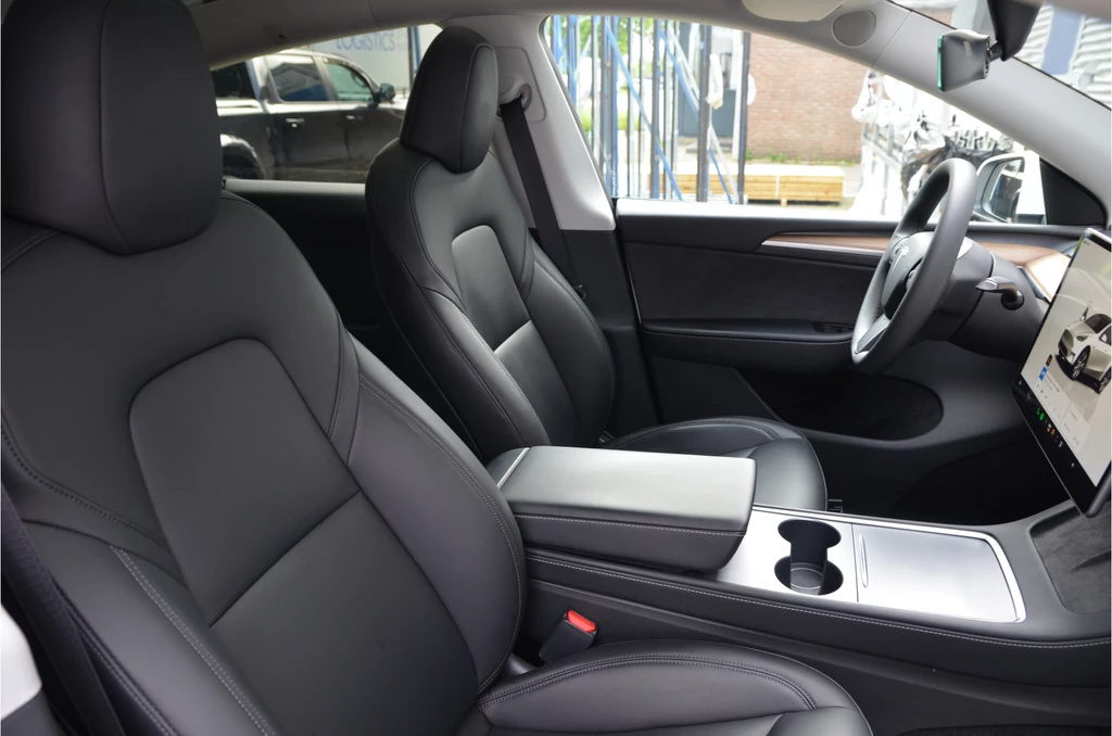Tesla Model Y – foto 7