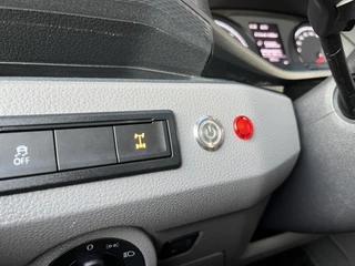 Volkswagen Transporter – thumbnail 40