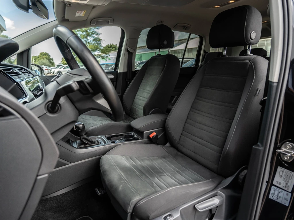 Volkswagen Touran – foto 15