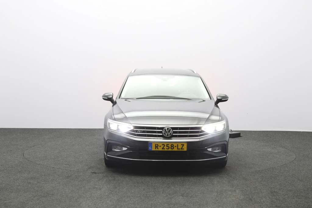 Volkswagen Passat – foto 8