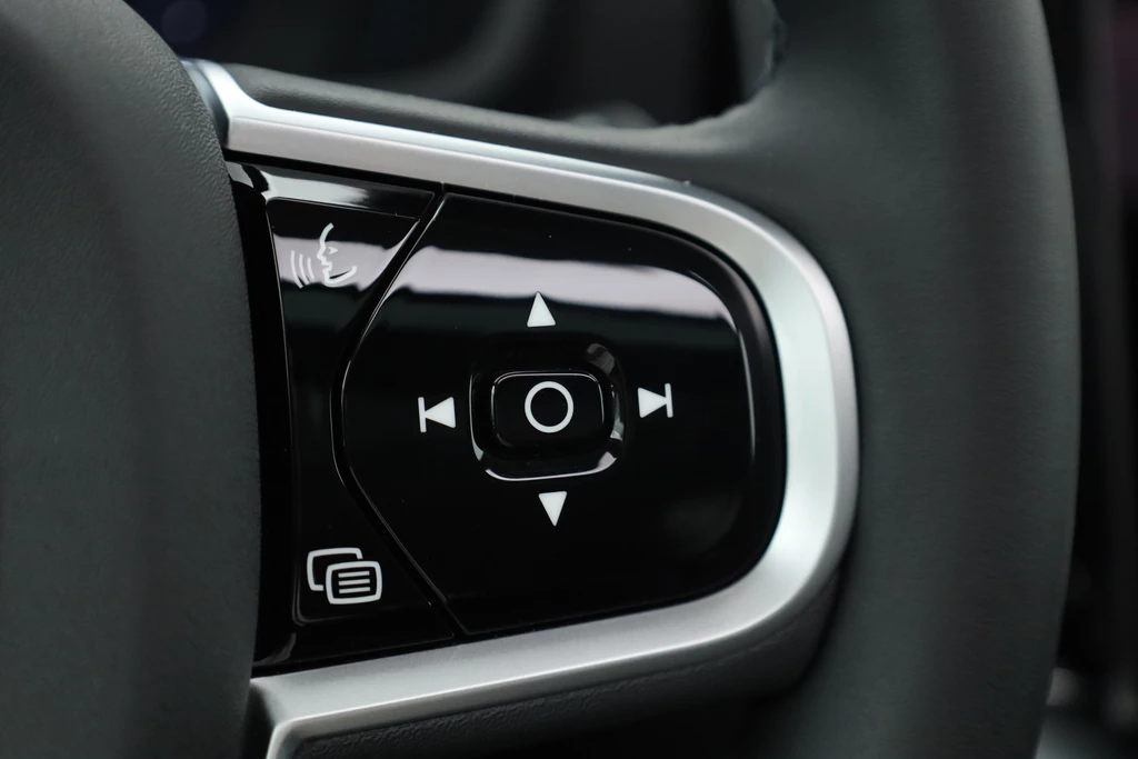 Volvo XC90 – foto 17