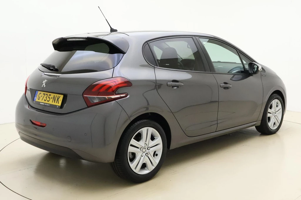 Peugeot 208 – foto 6