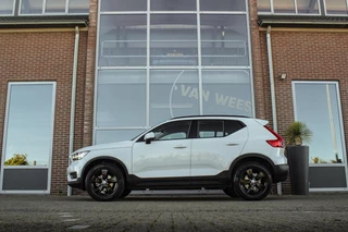 Volvo XC40 – thumbnail 3