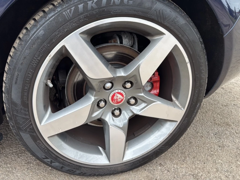 Jaguar XE – foto 26