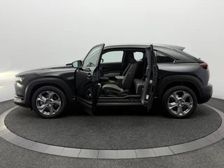 Mazda MX-30 – thumbnail 3
