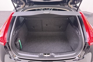 Volvo V40 – thumbnail 13
