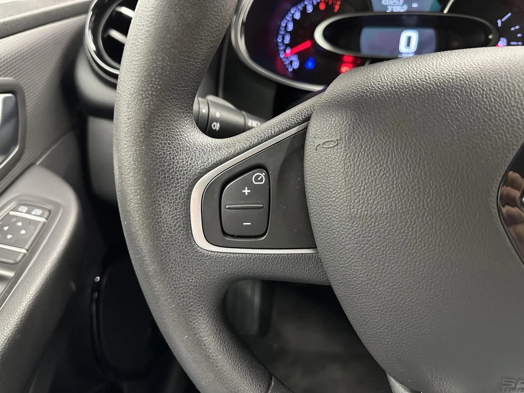 Renault Clio – foto 18