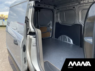 Ford Transit Connect – thumbnail 8