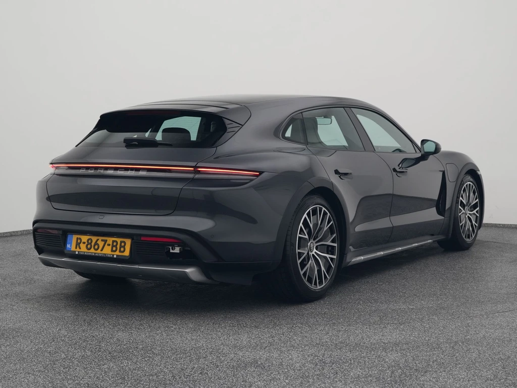 Porsche Taycan – foto 10