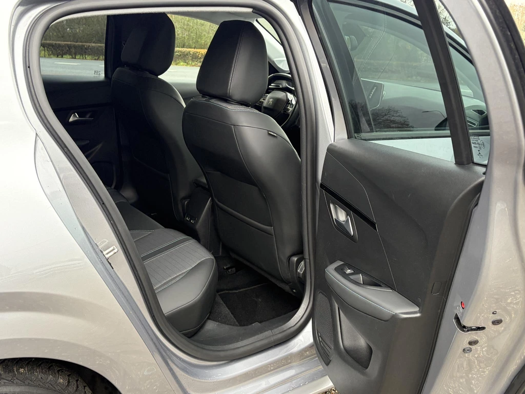 Peugeot 208 – foto 30