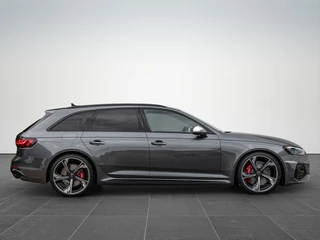 Audi RS4 – thumbnail 8
