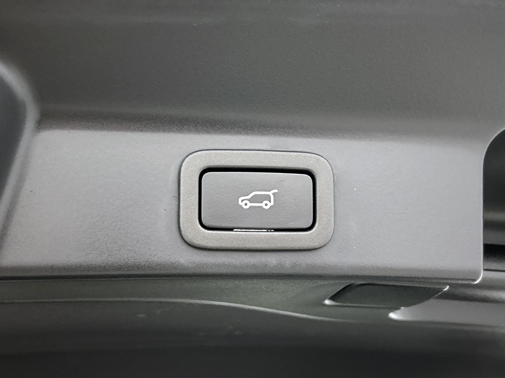 Jaguar F-PACE – foto 27
