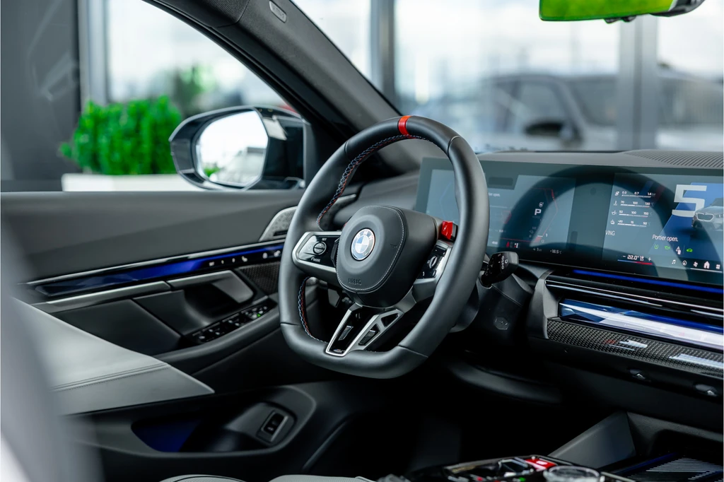 BMW M5 – foto 18