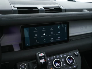 Land Rover Defender – thumbnail 19