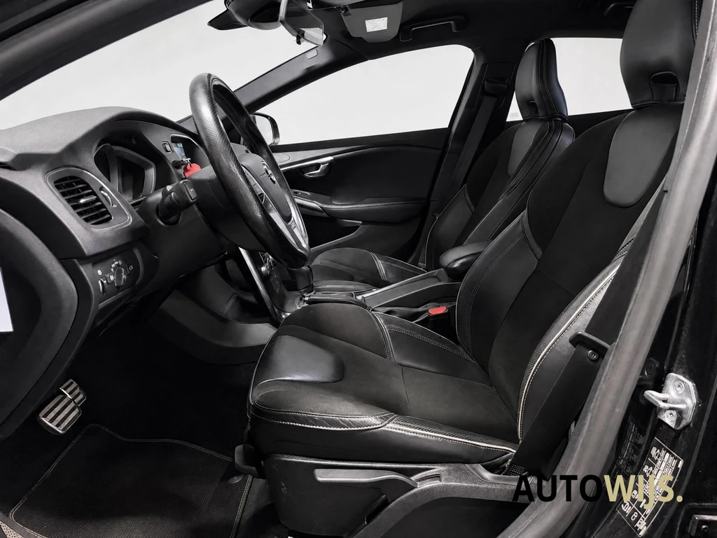 Volvo V40 – foto 9