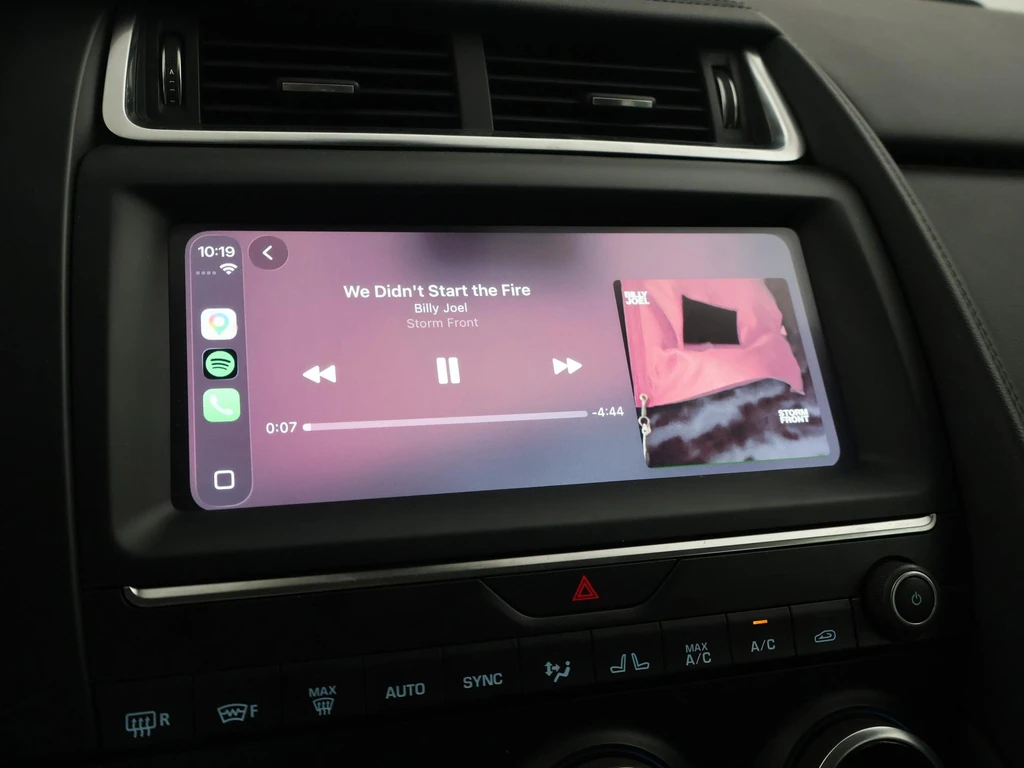 Jaguar E-PACE – foto 37
