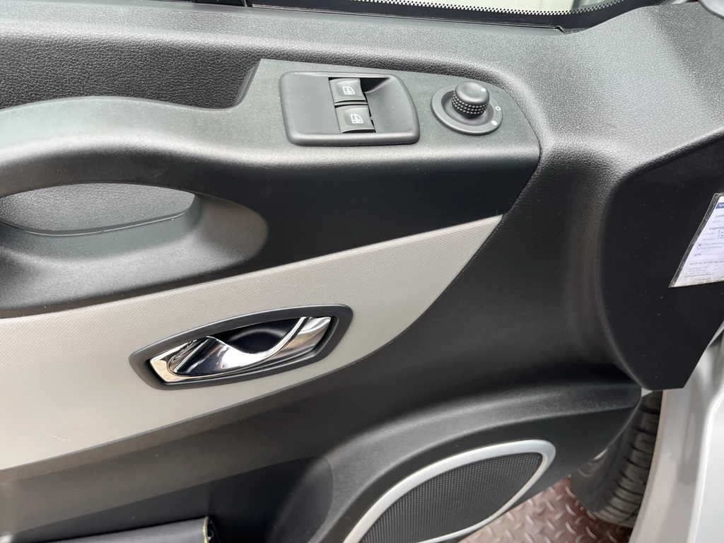 Renault Trafic – foto 13